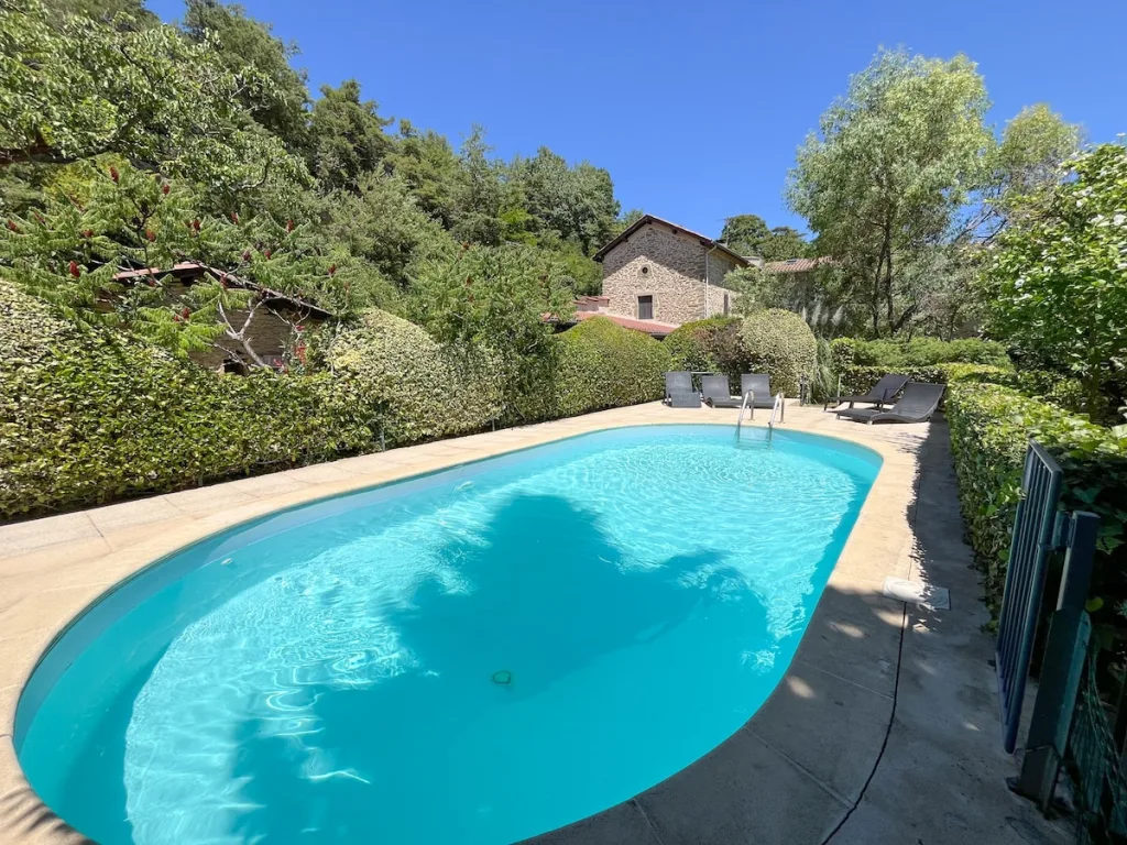 Gîte avec jardin et piscine à Montchenu, en Drôme des Collines